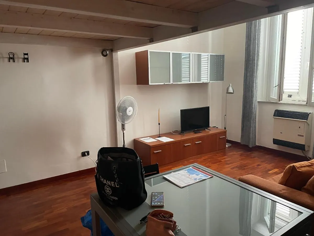 Scoglio Della Regina, Nuovo, Fronte Mare, Vicino Al Porto Apartment Livorno 0*,