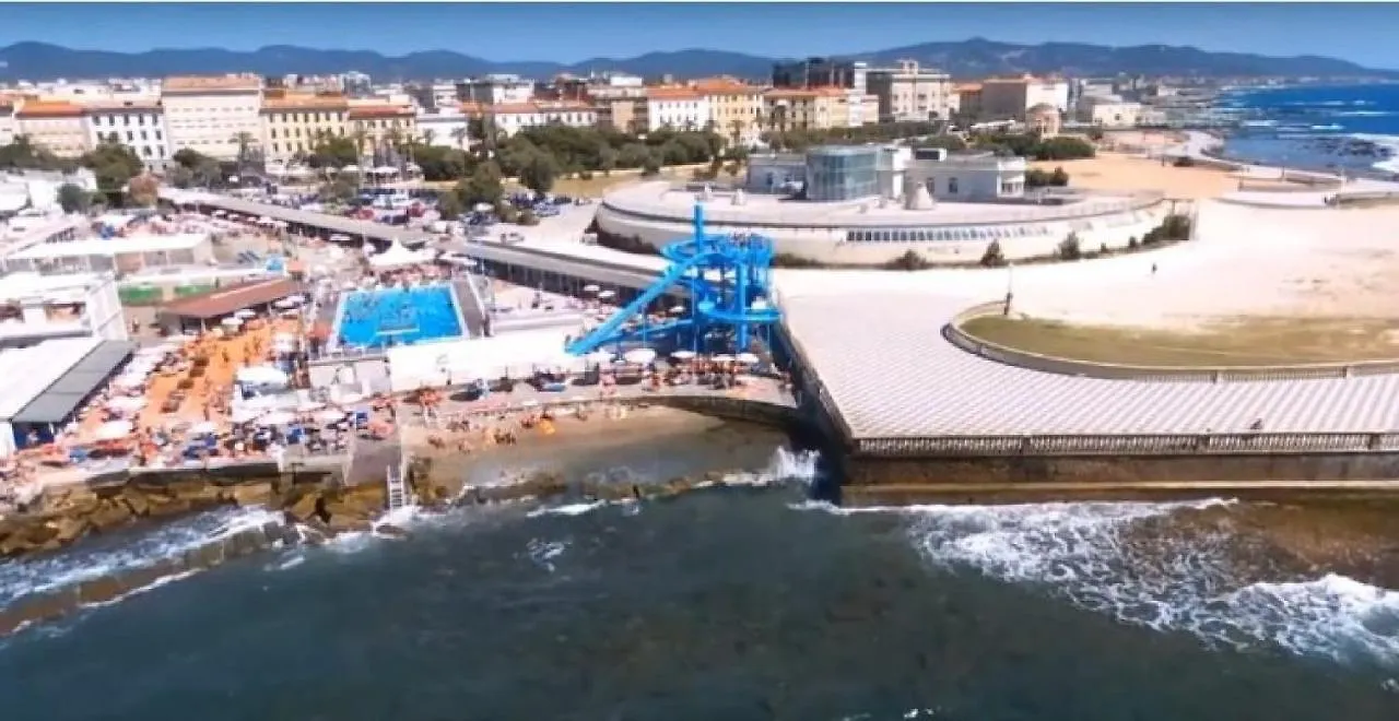 Appartamento Scoglio Della Regina, Nuovo, Fronte Mare, Vicino Al Porto Livorno Italia